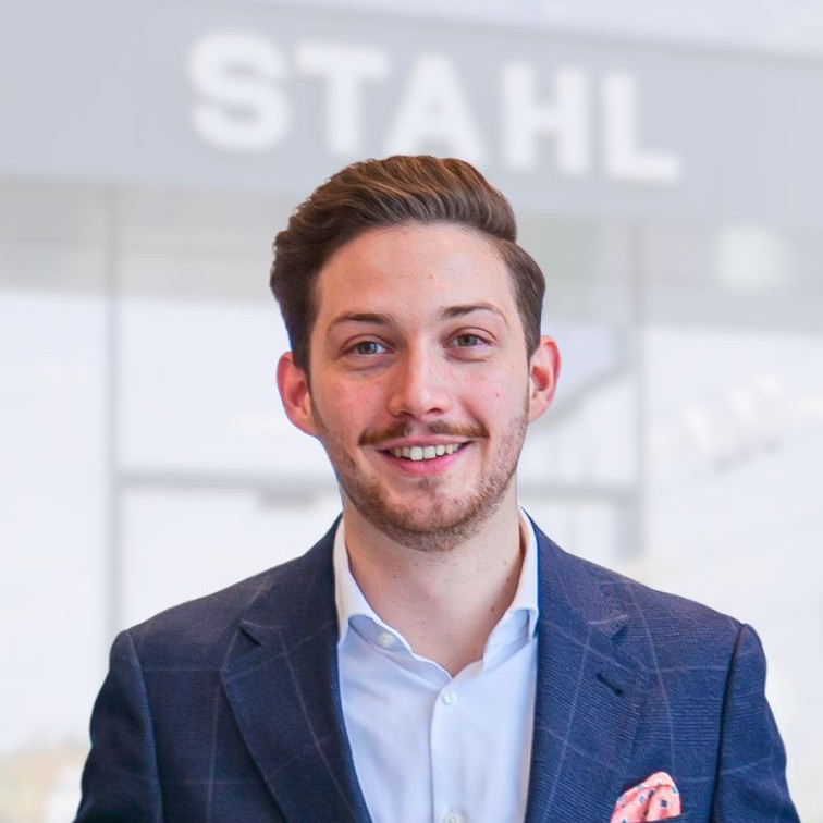 Mitarbeiterfotos  Auto Stahl Website Jonathan Parisot Verkaufsleiter Wien 23 2026-756x756