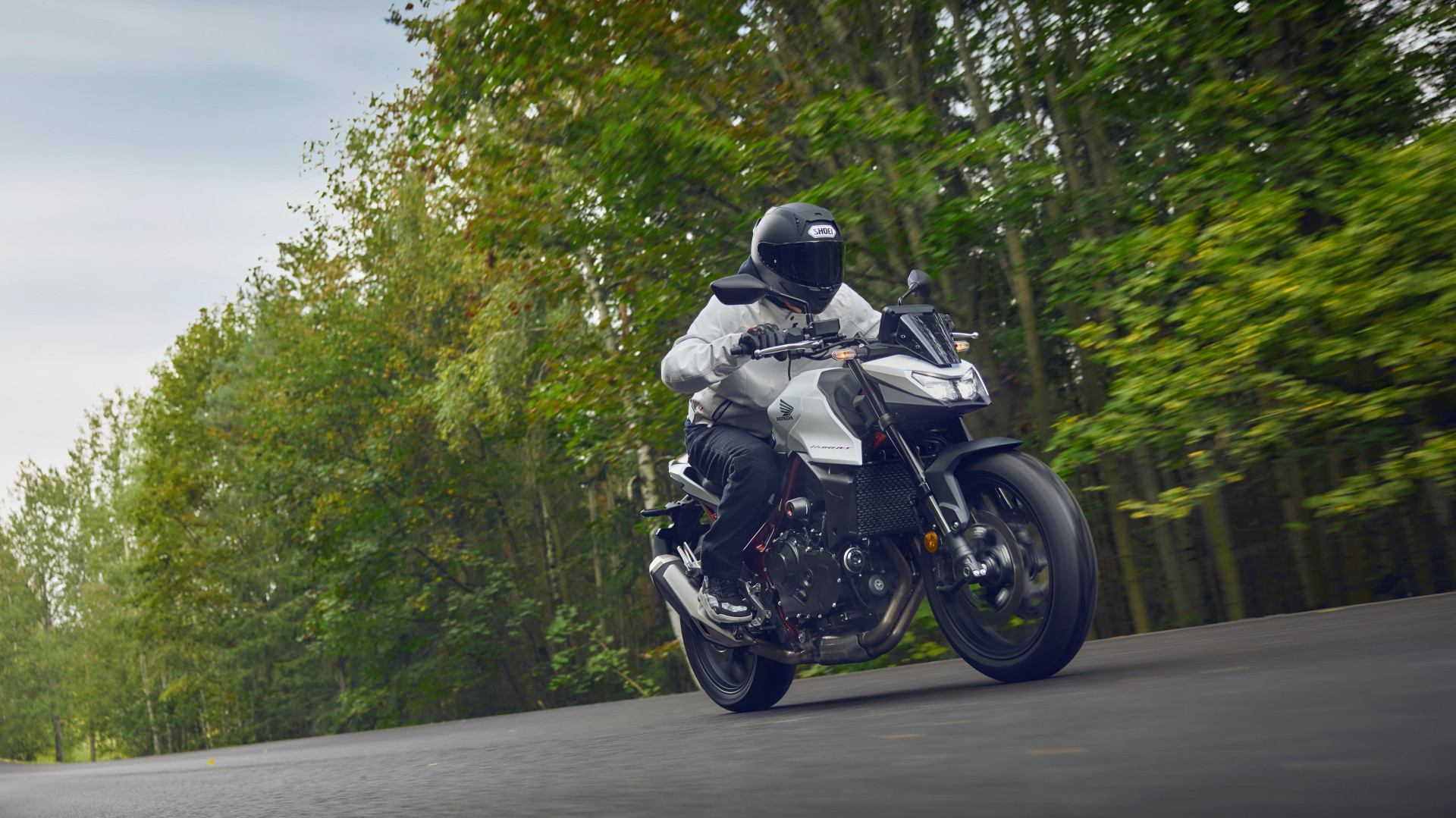 505024 25YM Honda CB750 Hornet-5100x2867