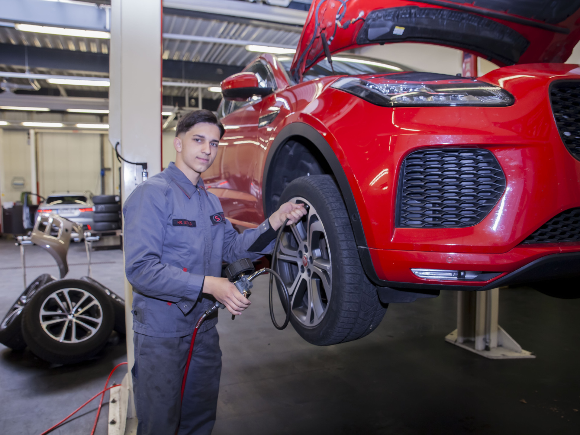 Auto Stahl Wien 23 – Teamfotos Werkstatt Wien 23 – 202505-072