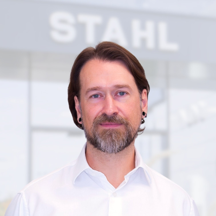 Auto Stahl Oliver Heiduk Leitung Space Polestar Auto Stahl Wien 1-756x756