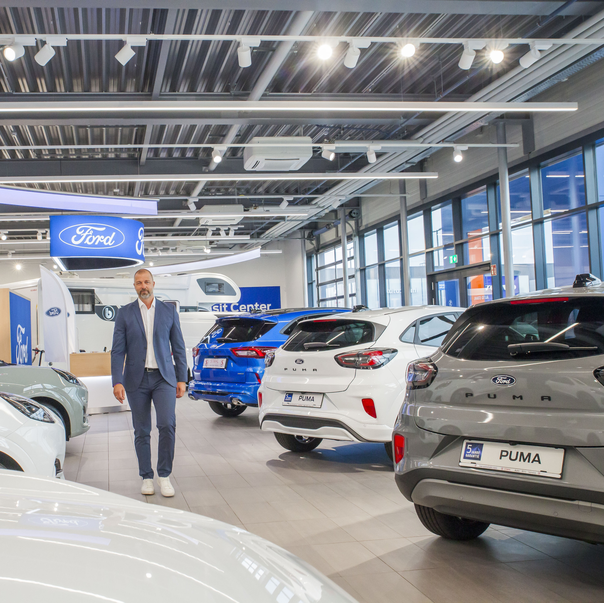 Auto Stahl Wien 22 Ford Team  Martin Tille 20240801-028-3746x3744