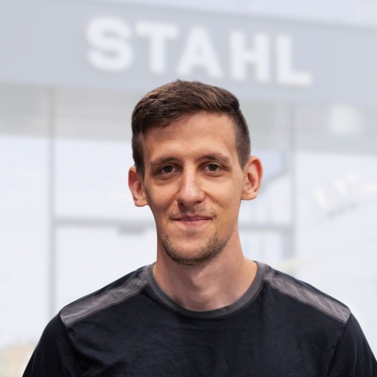 Auto Stahl Philip Weiss Werkstattleitung Mechanik Motorrad Auto Stahl Wien 22-756x756