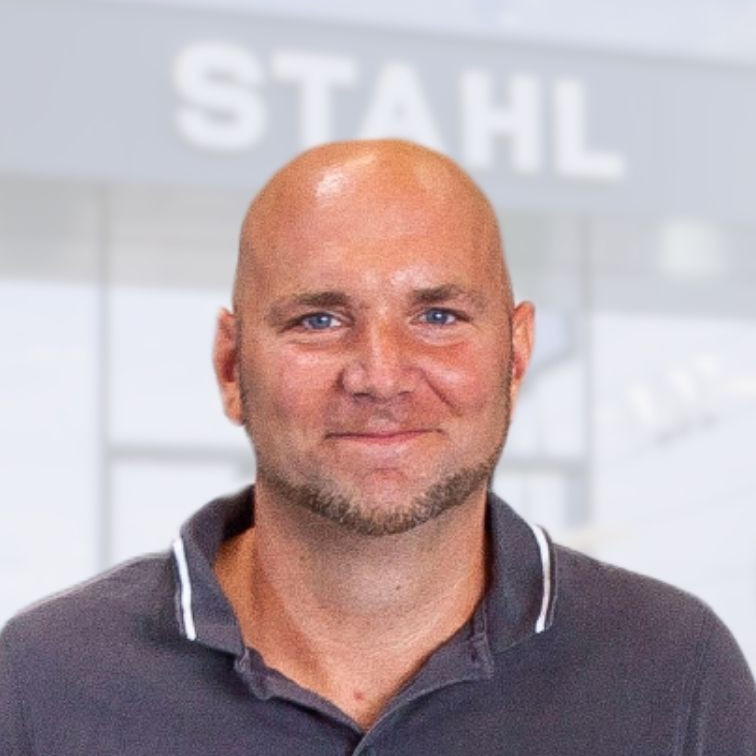 Auto Stahl Alexander Derrich Leitung Werkstatt und Kundendienstberater Volvo Auto Stahl Wien 21-756x756