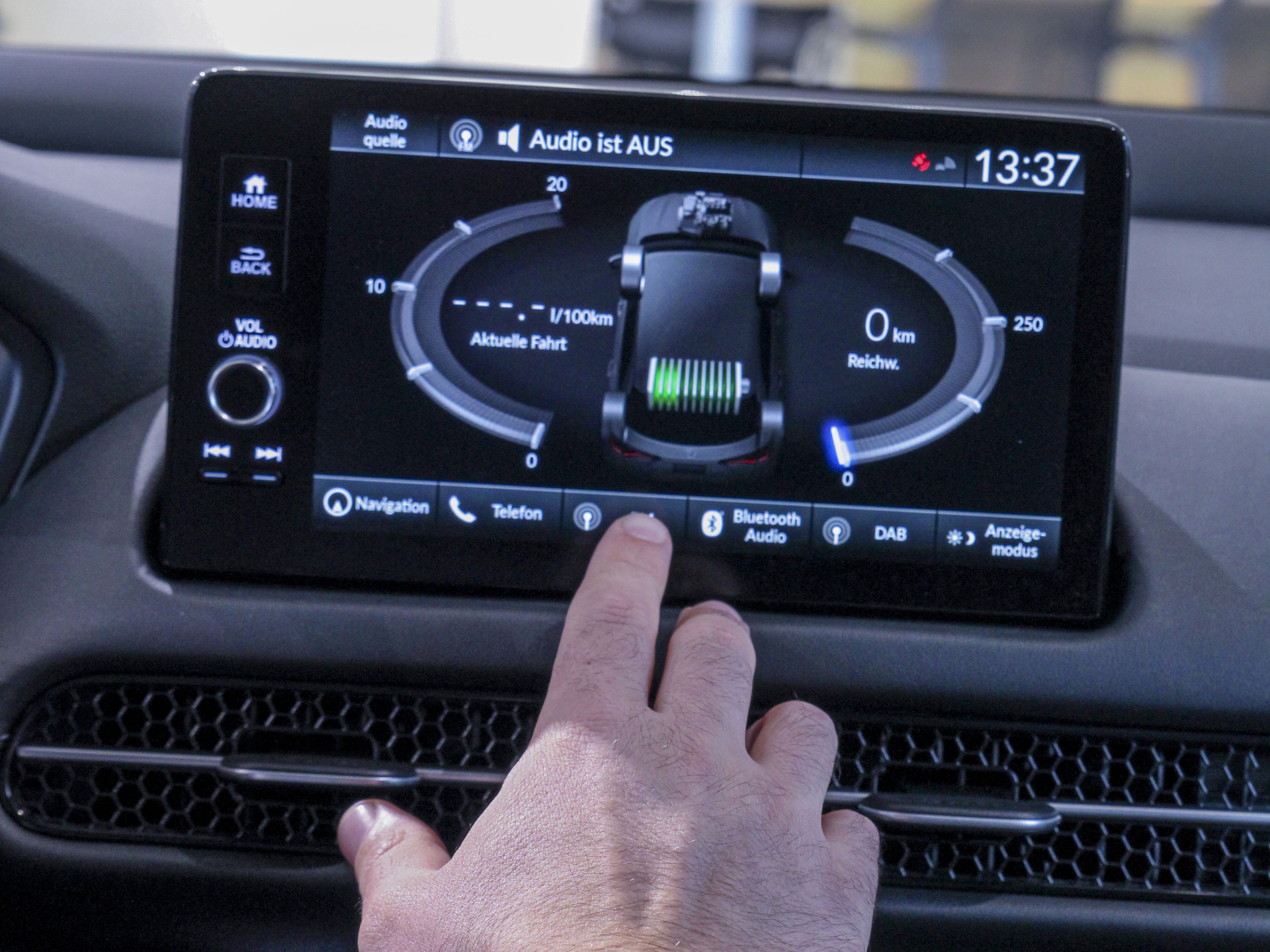 Auto Stahl Wien 22 Teamfotos Honda Verkaufsberater Nicolai Sowak 202312--027