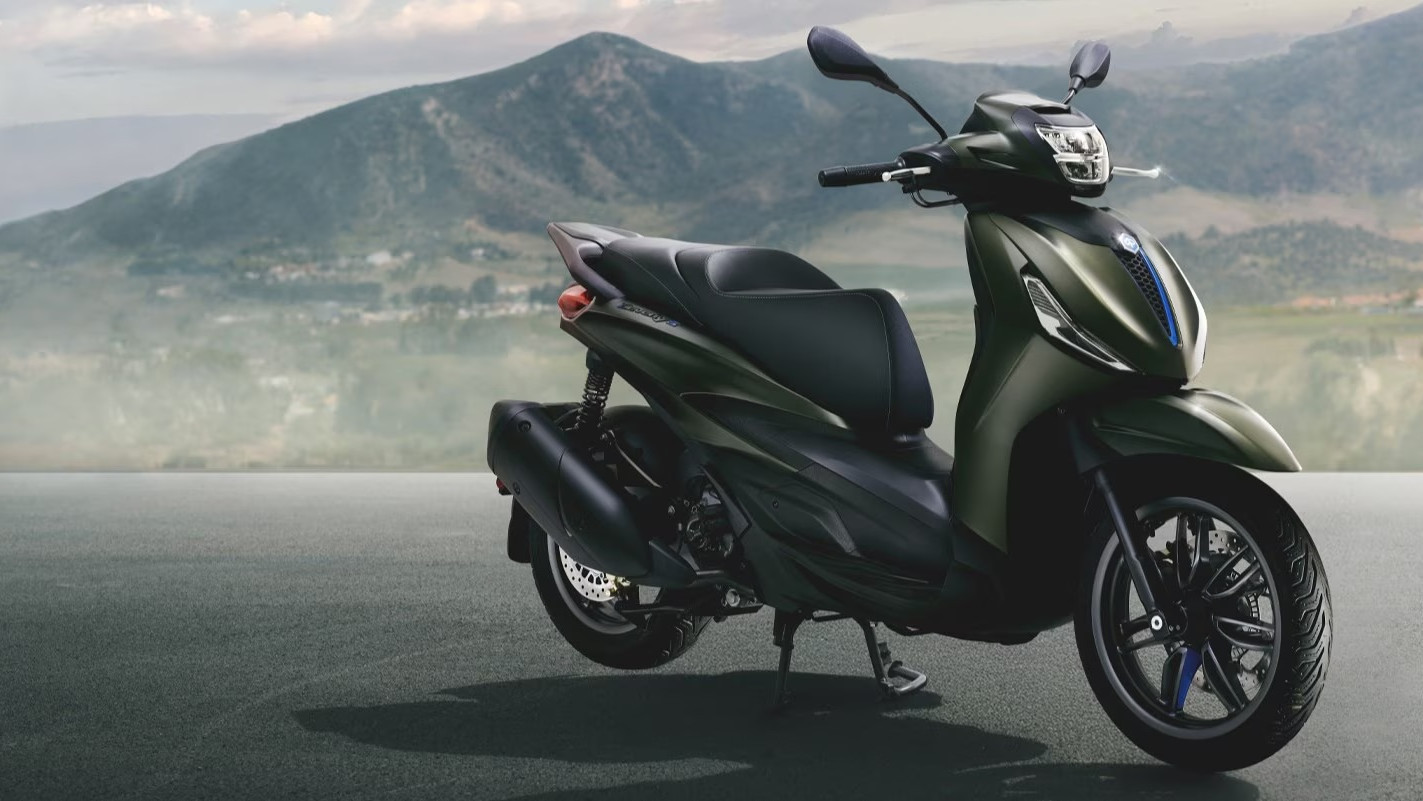 Piaggio Beverly hero 1920x800-1423x801