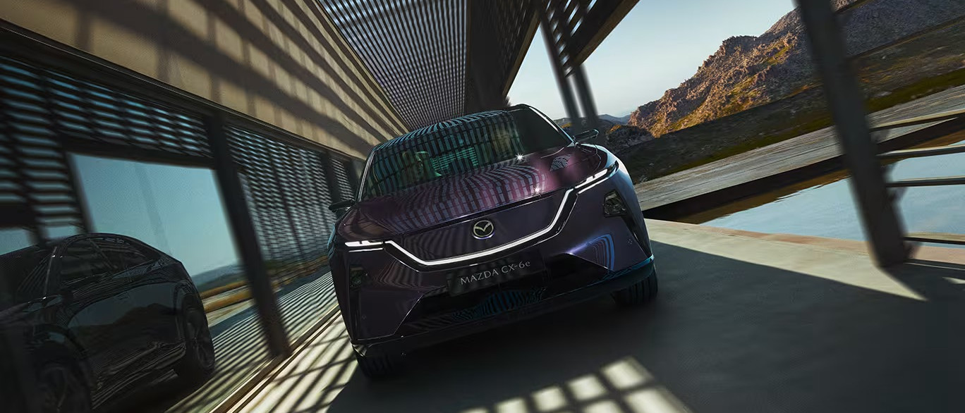 03-j90k-gallery-navigation-desktop-3-1368x586