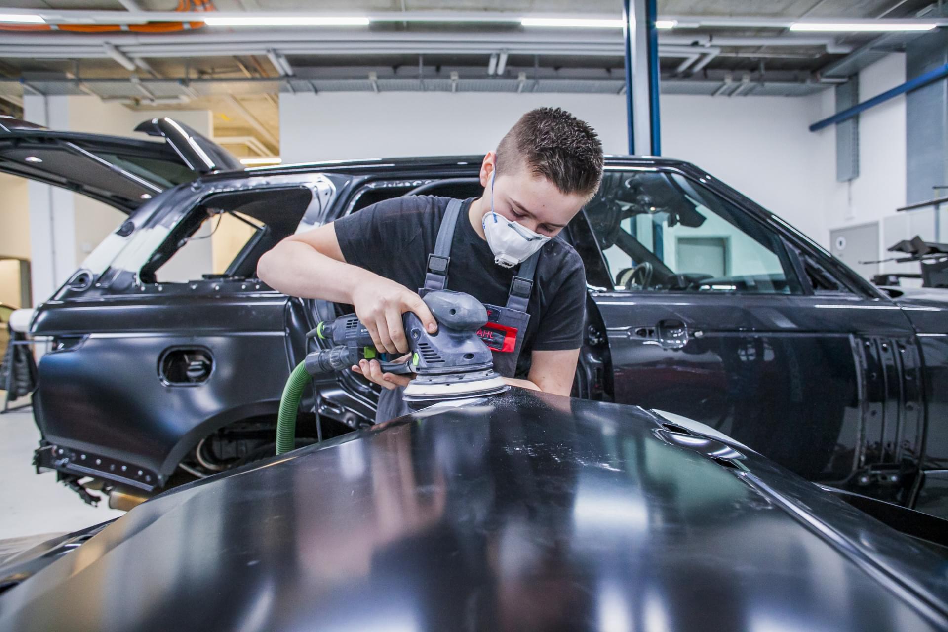 Auto Stahl WIen 22 Spenglerei 202202-076