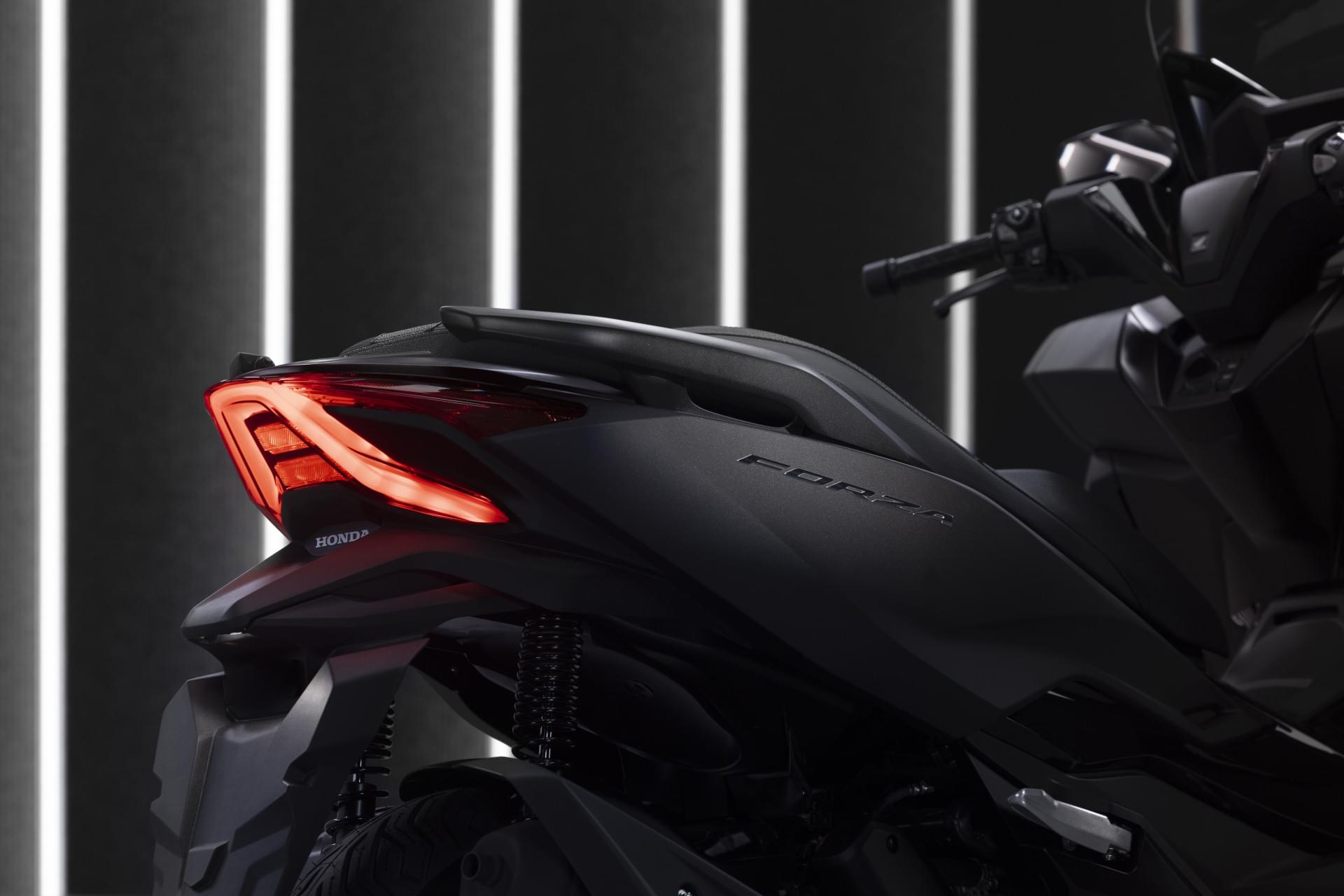 493147 25YM Honda Forza 125