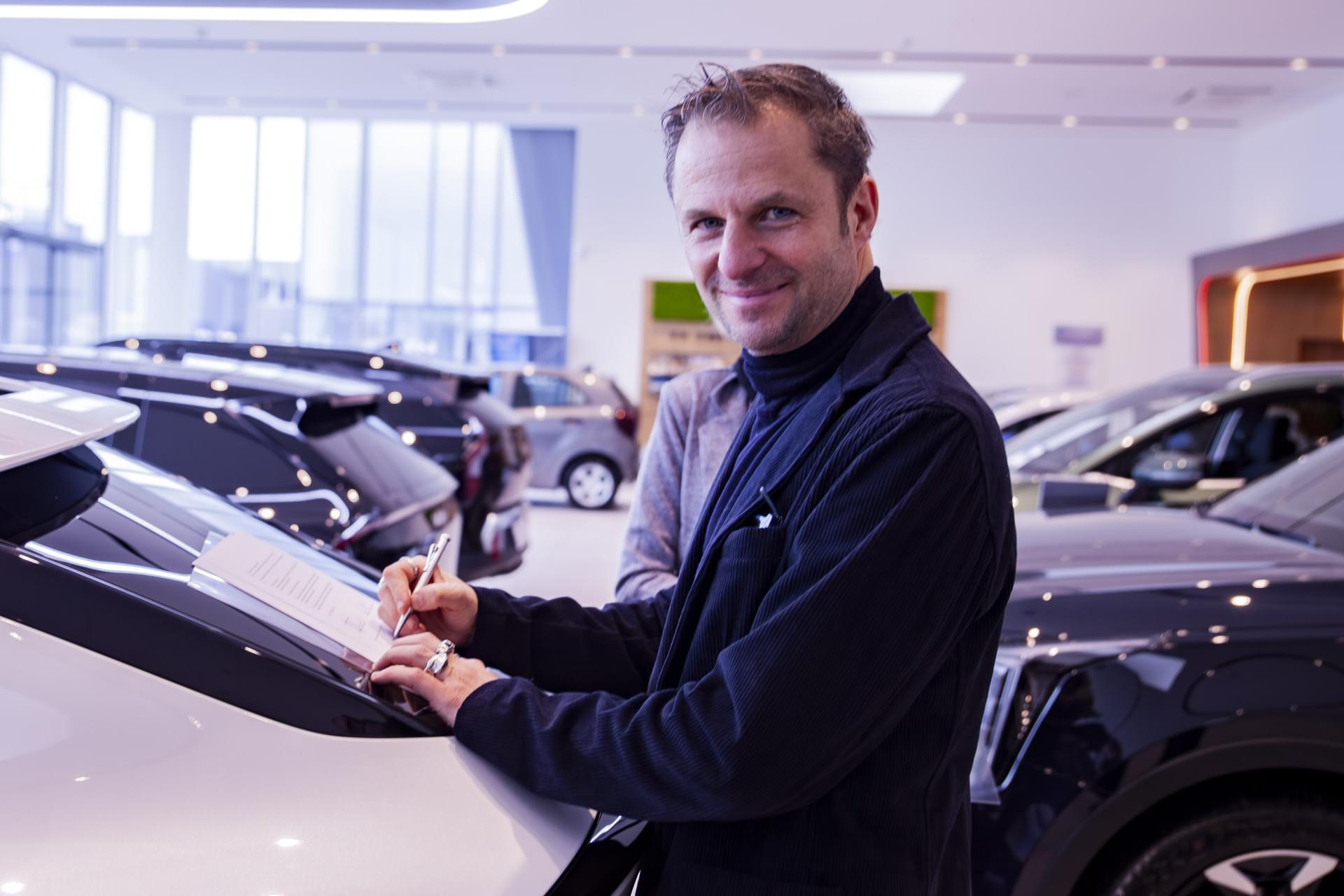 Auto Stahl Wien 22 – Kia – Sponsoring Jedermann – Philipp Hochmair 20260209-071