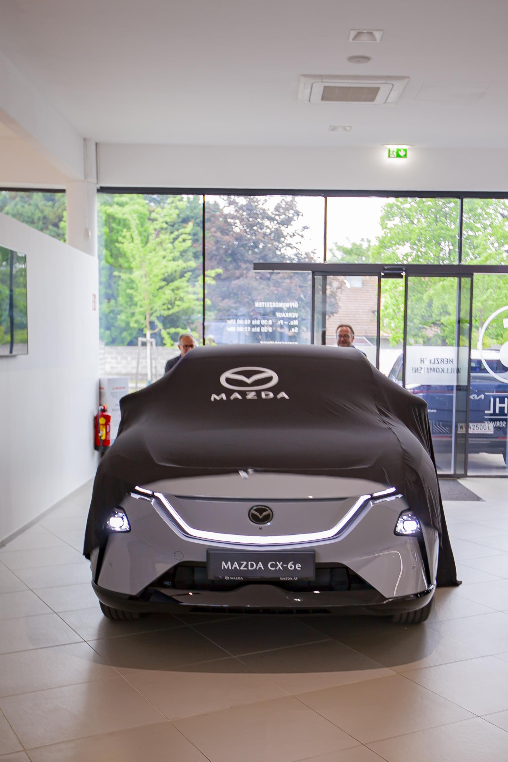 Auto Stahl Wien 21 – Österreich premiere Mazda CX-6e 202606-0004