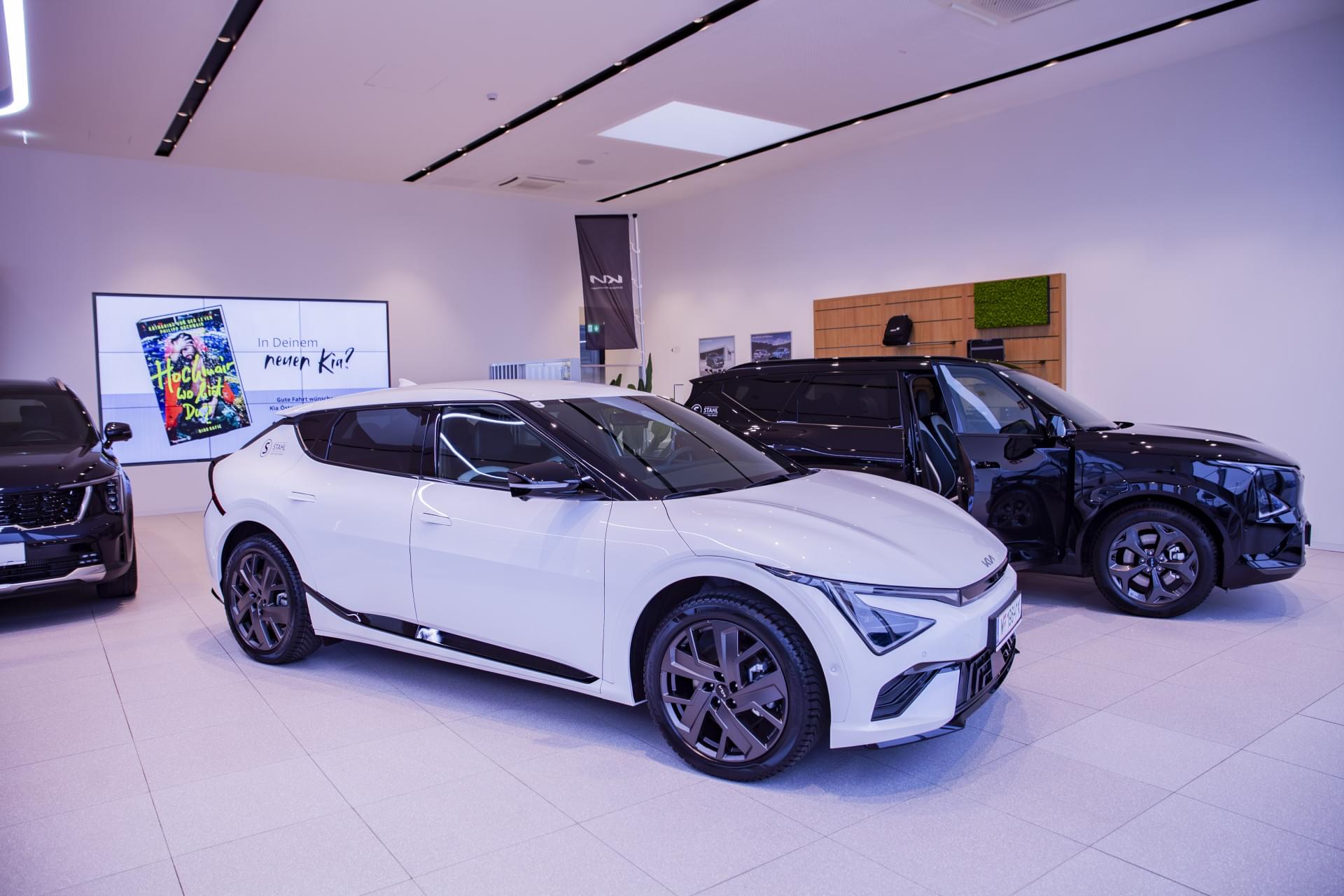 Auto Stahl Wien 22 – Kia – Sponsoring Jedermann – Philipp Hochmair 20260209-001