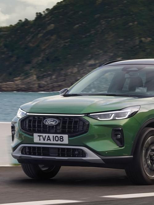 ford-kuga-eu-Column Card ACT 01 CX482 MCA-1000x667-1000x667-green-kuga-front-view-500x667