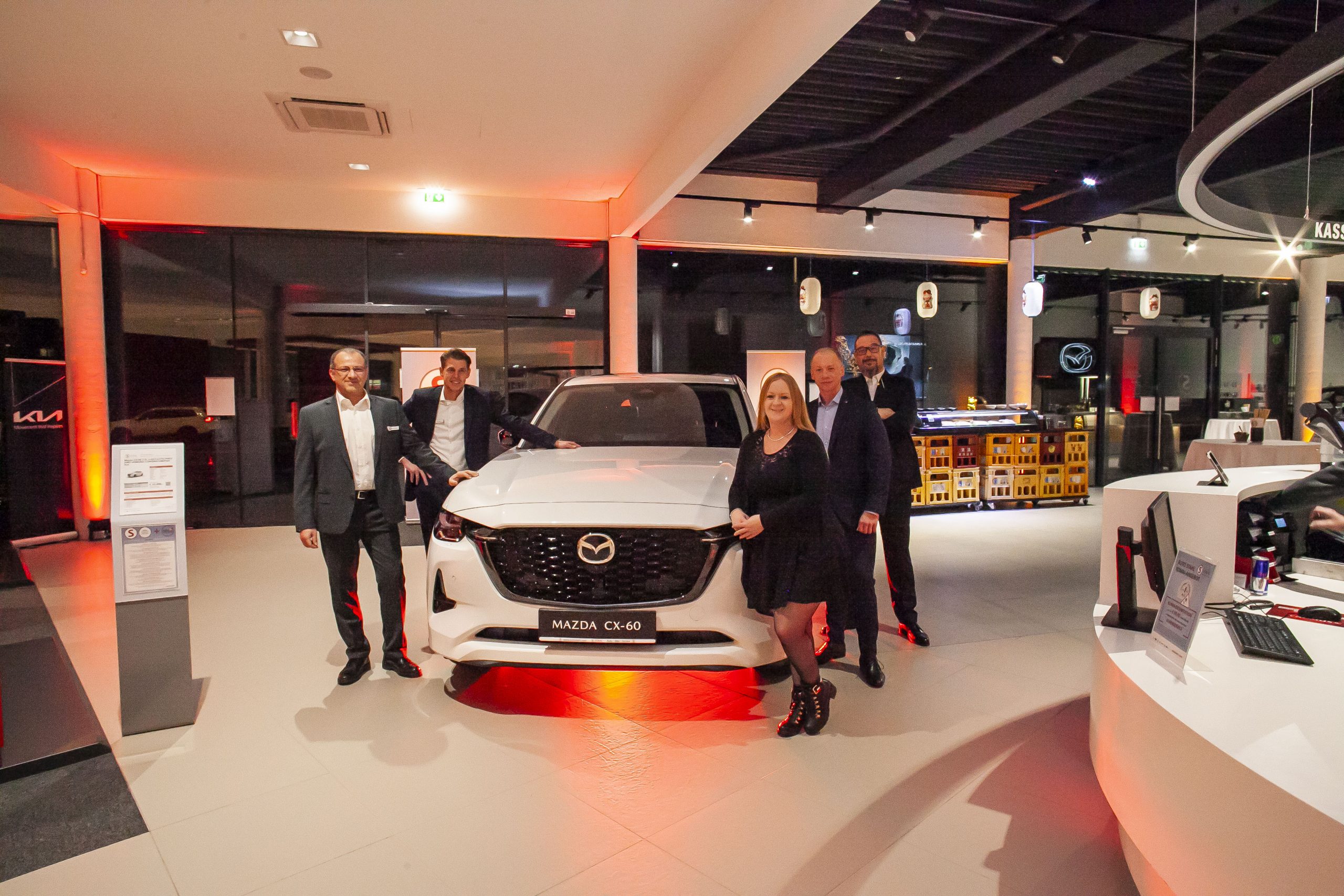 Auto Stahl Wien 21 Mazda Cx-60 Event mit Mochi 20221124-072