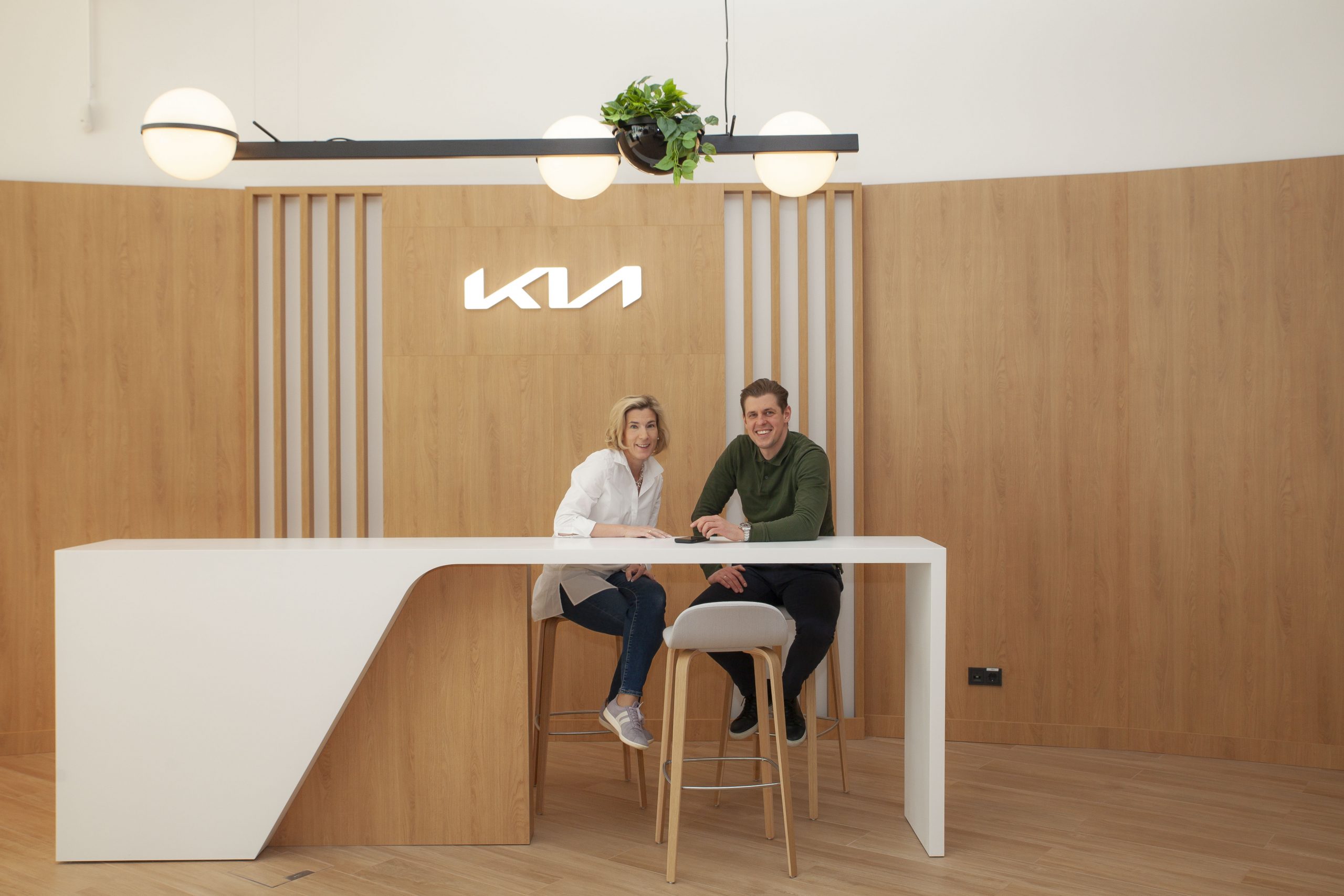 Auto Stahl Wien 21 – Neue Kia CI – mit Isabella Keusch & Boris Beuk 202504-07