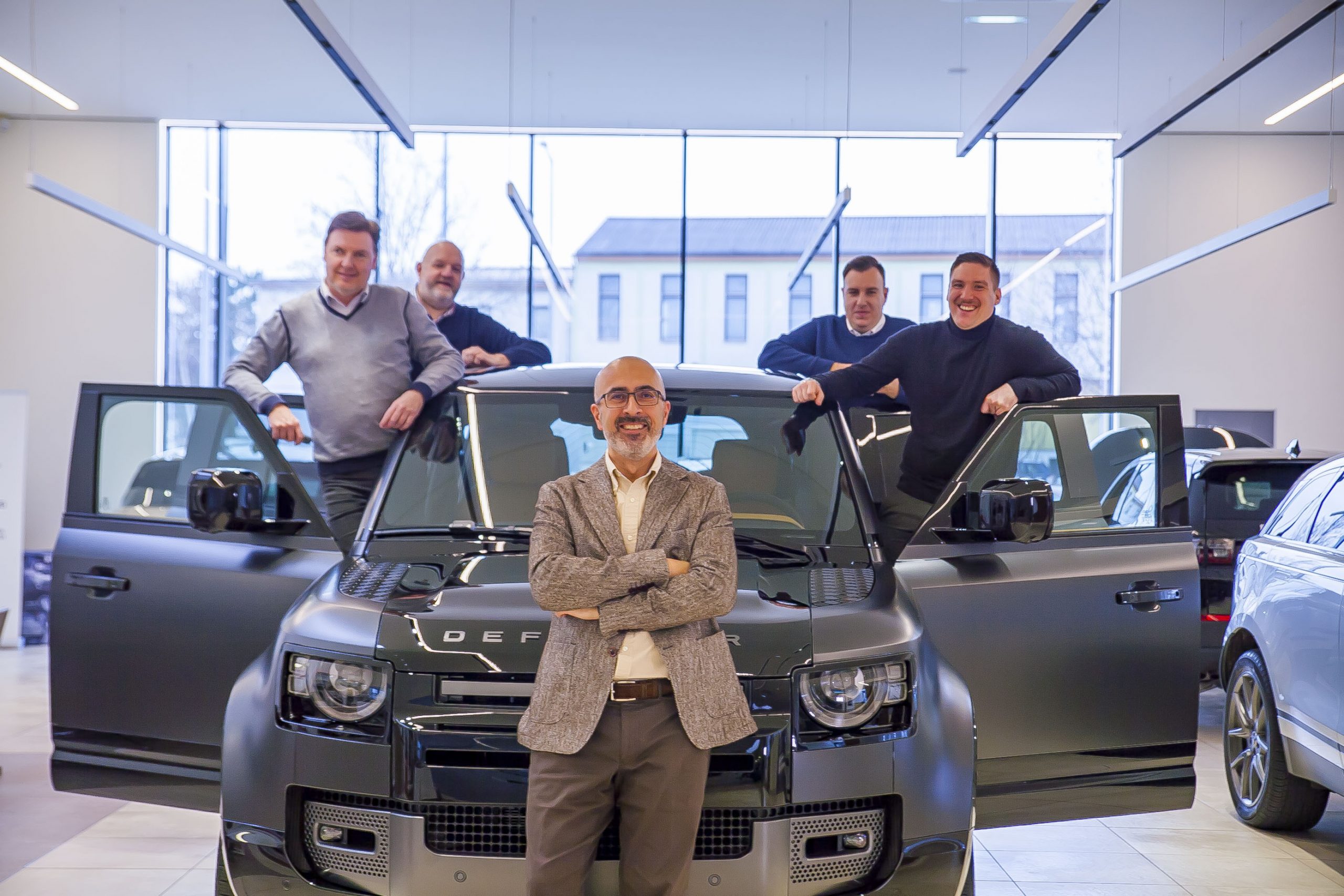 Auto Stahl Wien 23 Fotoshooting Verkaufsteam komplett – 202301-048
