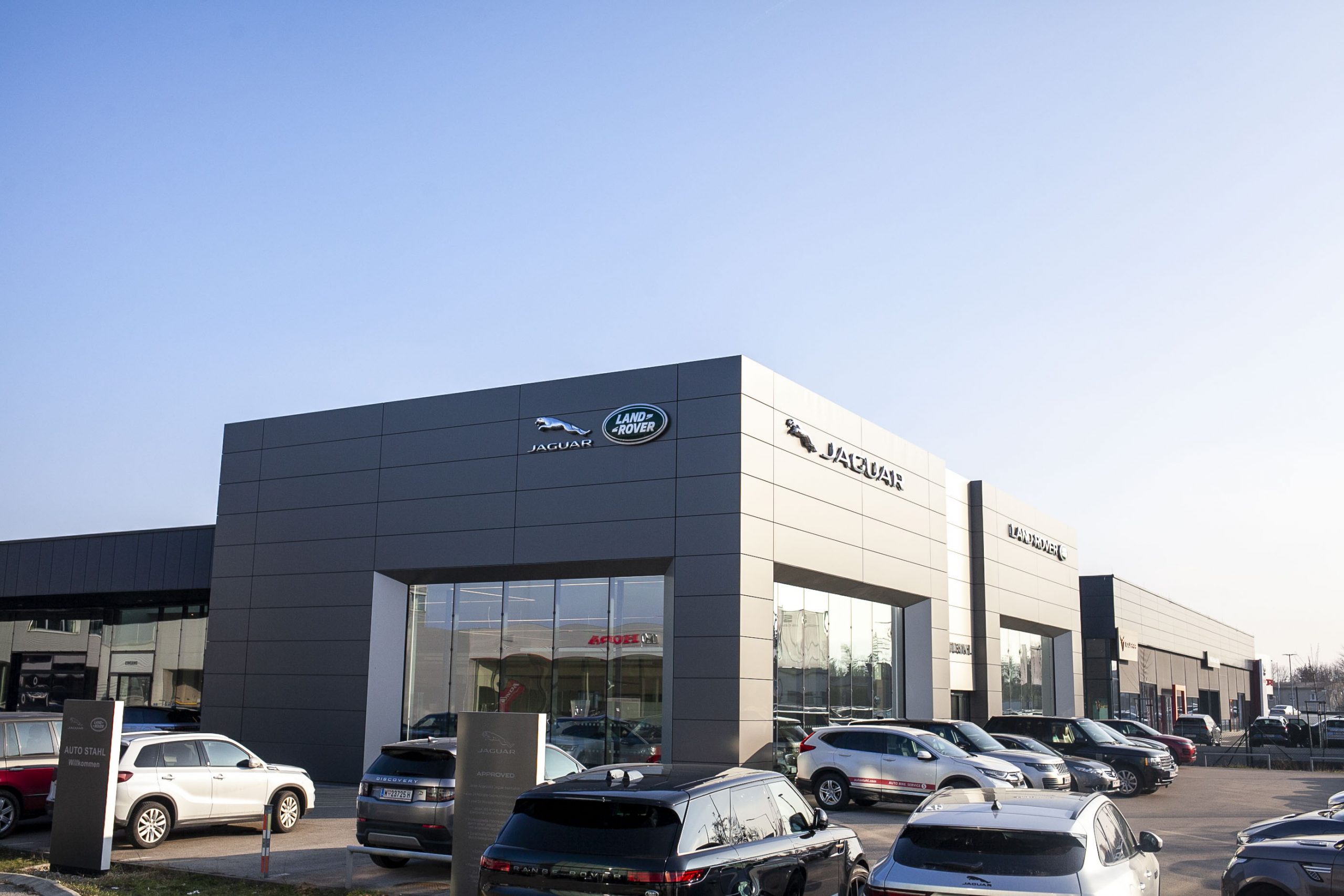Auto Stahl Wien Fotoshooting JLR + Honda Schauraum008