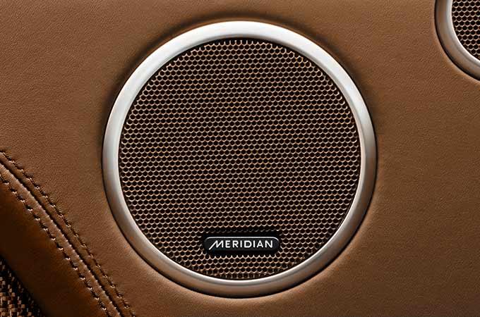 Range Rover SVAutobiography Meridian Audio