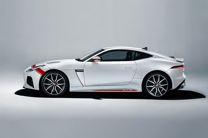 Jaguar F-Type SVR Graphic-Pack Yulong white & Firenze Red bei Auto Stahl