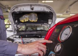 Auto Stahl Automobiles Service Klimaanlagenservice mit Desinfektion und Pollenfiltertausch