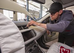Auto Stahl Automobiles Service Klimaanlagenservice mit Desinfektion und Pollenfiltertausch