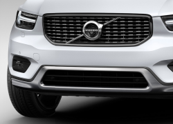 Volvo XC40 Detailansicht Kühlergrill, Modellfarbe weiß