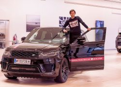 Dominic Thiem fährt mit AUTO STAHL