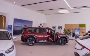 Auto Stahl Wien 22 Fotoshooting Kia EV9 mit Gernot und Isabella Keusch 20240315-066